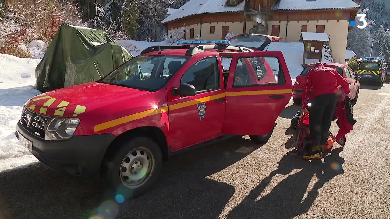 disparition mystérieuse en savoie : l’enquête sur la disparition d’une femme de 73 ans fait la une