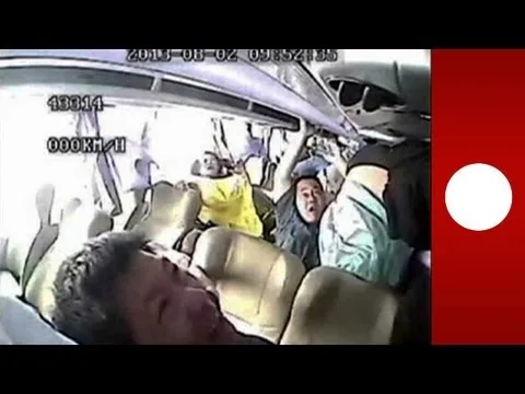 accident dramatique en savoie : un homme de 27 ans décède dans une voiture sortie de route à yenne